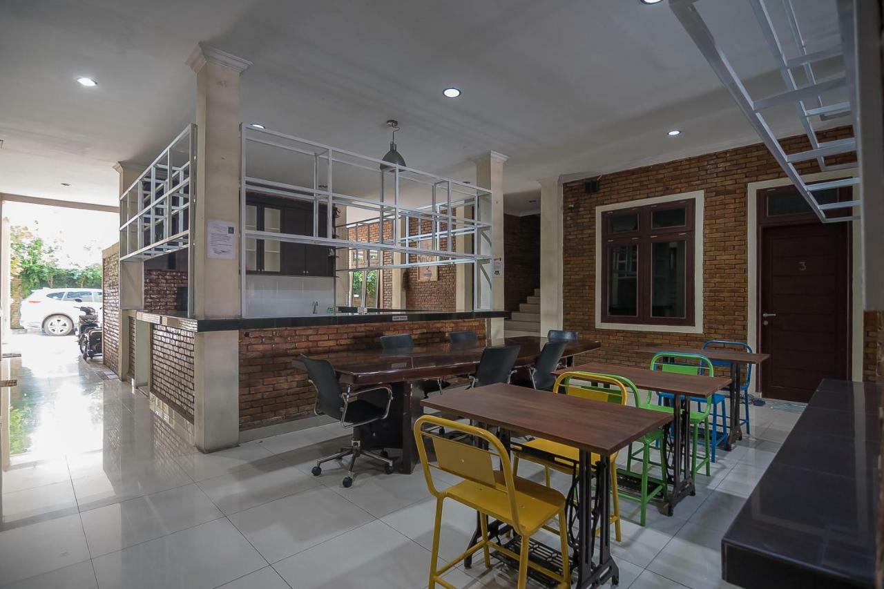 Reddoorz Plus Near Cambridge City Square 2 Medan Exterior foto